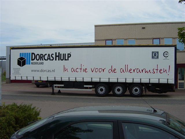 Nieuwe zeilen voor Dorcas trailer